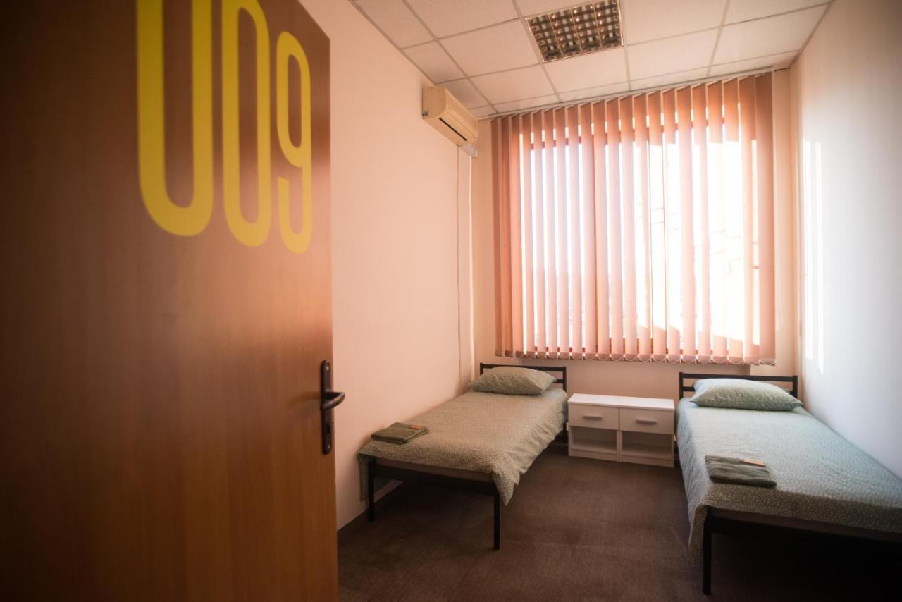 Si-Yo Hostel Uzhhorod Exterior photo